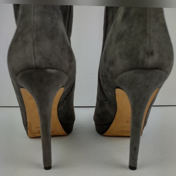 SAKS FIFTH AVENUE Suede Gray Boots Size 9 1/2 - Picture 9 of 16